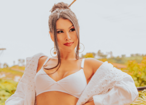 Modelo sutiã Ouseuse